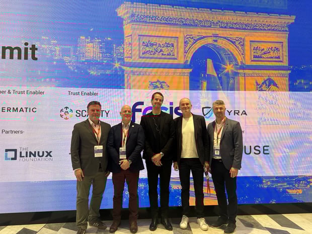 signal-2025-12-10-111738